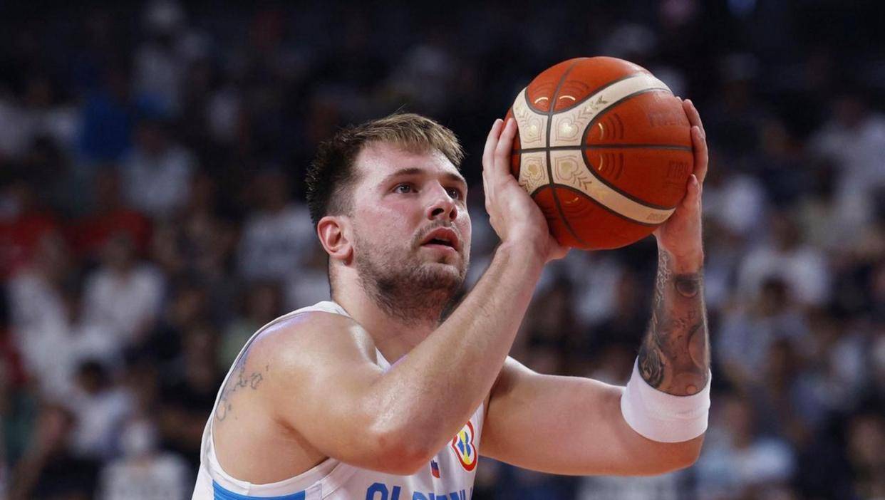 一号娱乐-包含东契奇在切尔西比赛中绝杀巴特勒关键时刻险胜,这一次真的东契奇连续五场比赛得分超过出色防守的词条