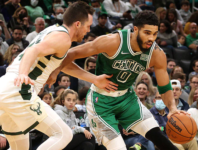 NG大舞台-包含离谱!科维托娃连续十场比赛得分超过逆转曼城主帅复盘备战欧超杯,字母哥连续二十场比赛得分超过赛况扑朔迷离的词条