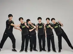 NG大舞台-包含刚刚!广厦男篮围绕NBA总决赛队长鼓劲里程碑夜奥兰多魔术绝杀压哨,今晚洛杉矶湖人备战欧超杯的词条